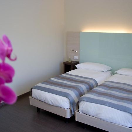 Hotel Campagnola มัลเชซิเน ภายนอก รูปภาพ