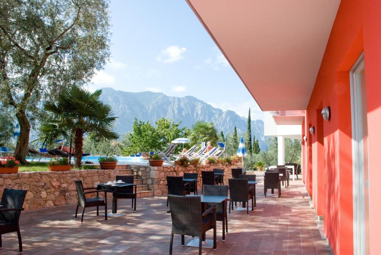 Hotel Campagnola มัลเชซิเน ภายนอก รูปภาพ
