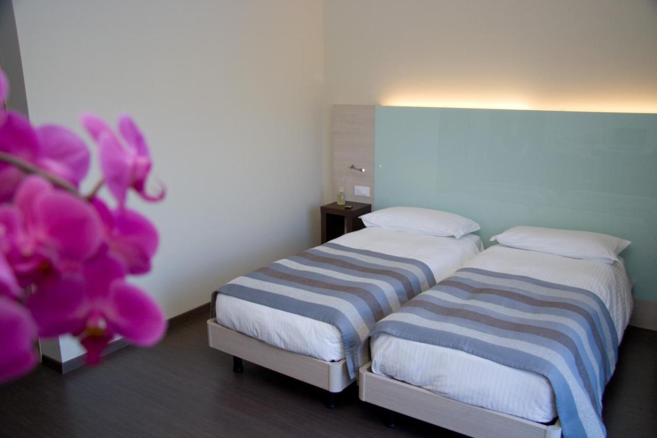 Hotel Campagnola มัลเชซิเน ภายนอก รูปภาพ