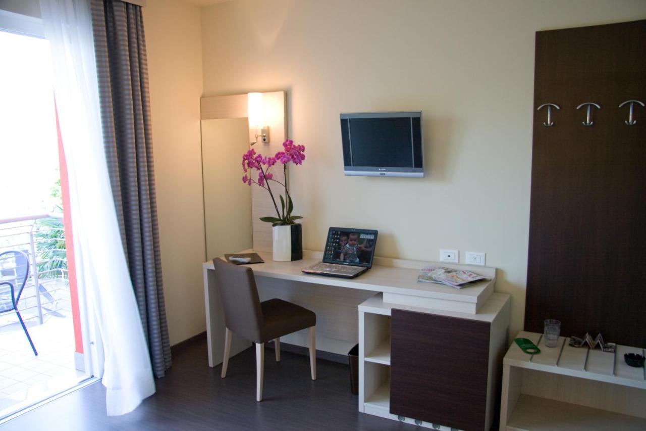 Hotel Campagnola มัลเชซิเน ภายนอก รูปภาพ