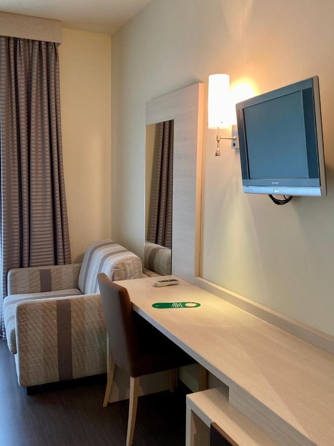 Hotel Campagnola มัลเชซิเน ภายนอก รูปภาพ