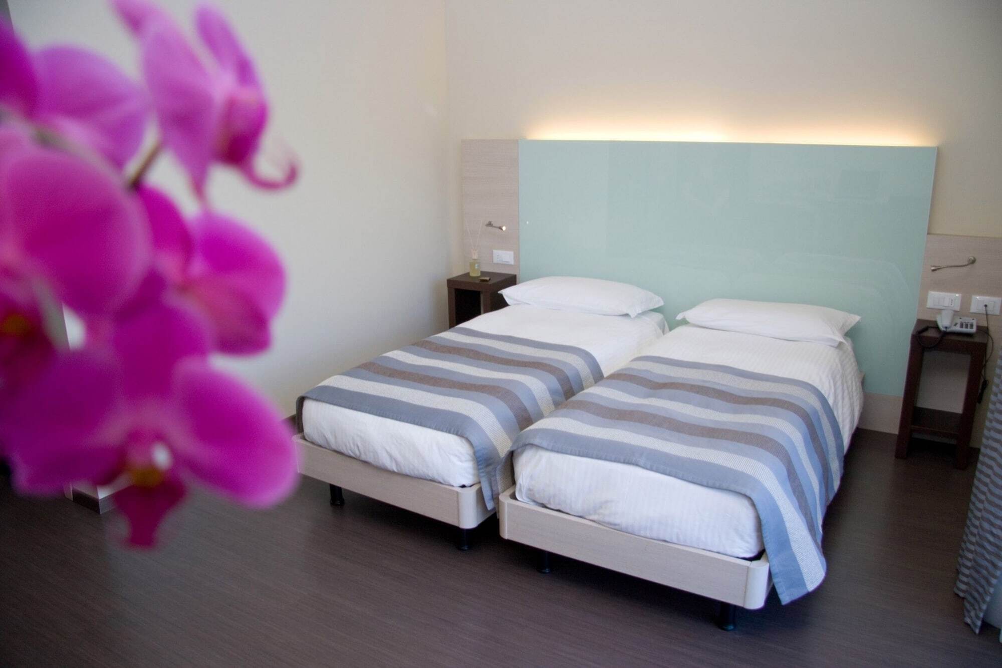 Hotel Campagnola มัลเชซิเน ภายนอก รูปภาพ